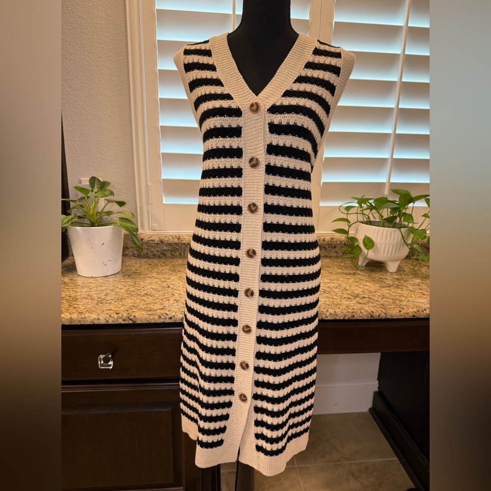Black & White Striped Sleeveless Button-Front Knit Dress, Size M